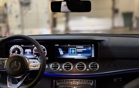 Mercedes-Benz E-Класс, 2019 год, 3 750 000 рублей, 21 фотография