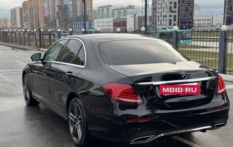 Mercedes-Benz E-Класс, 2019 год, 3 750 000 рублей, 13 фотография