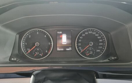 Volkswagen Multivan T6 рестайлинг, 2019 год, 4 200 000 рублей, 16 фотография