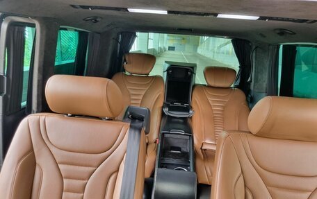 Volkswagen Multivan T6 рестайлинг, 2019 год, 4 200 000 рублей, 28 фотография