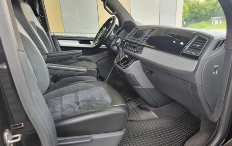 Volkswagen Multivan T6 рестайлинг, 2019 год, 4 200 000 рублей, 30 фотография
