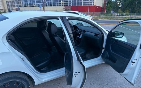 Skoda Rapid I, 2015 год, 950 000 рублей, 3 фотография
