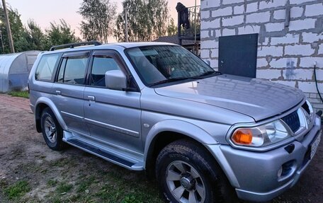 Mitsubishi Pajero Sport II рестайлинг, 2005 год, 700 000 рублей, 3 фотография