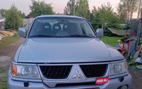 Mitsubishi Pajero Sport II рестайлинг, 2005 год, 700 000 рублей, 2 фотография