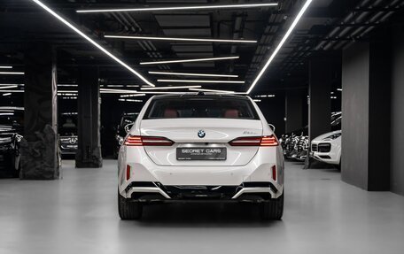 BMW 5 серия, 2024 год, 7 950 000 рублей, 3 фотография