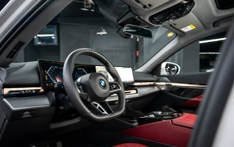 BMW 5 серия, 2024 год, 7 950 000 рублей, 5 фотография