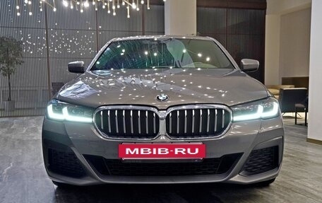 BMW 5 серия, 2021 год, 4 600 000 рублей, 3 фотография