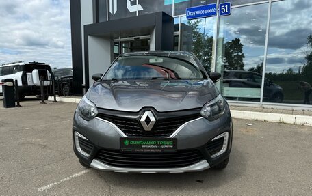 Renault Kaptur I рестайлинг, 2017 год, 1 135 000 рублей, 2 фотография