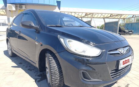Hyundai Solaris II рестайлинг, 2013 год, 600 000 рублей, 3 фотография