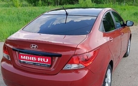 Hyundai Solaris II рестайлинг, 2012 год, 799 999 рублей, 3 фотография