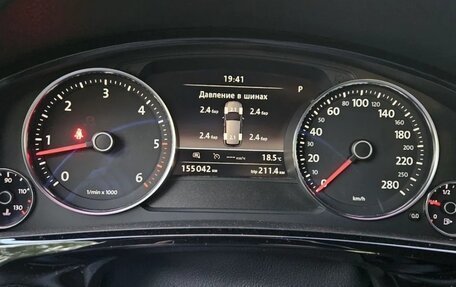 Volkswagen Touareg III, 2017 год, 3 995 000 рублей, 6 фотография