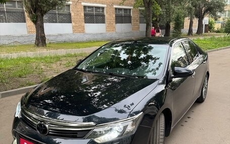 Toyota Camry, 2017 год, 2 450 000 рублей, 10 фотография