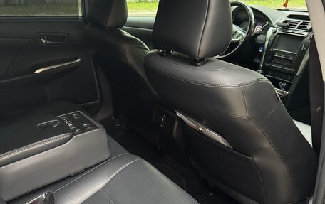 Toyota Camry, 2017 год, 2 450 000 рублей, 16 фотография