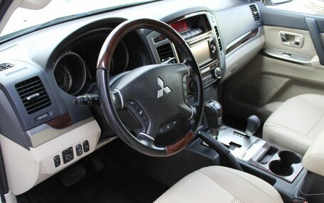 Mitsubishi Pajero IV, 2019 год, 3 000 000 рублей, 20 фотография