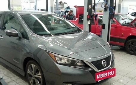 Nissan Leaf II, 2019 год, 1 733 000 рублей, 2 фотография