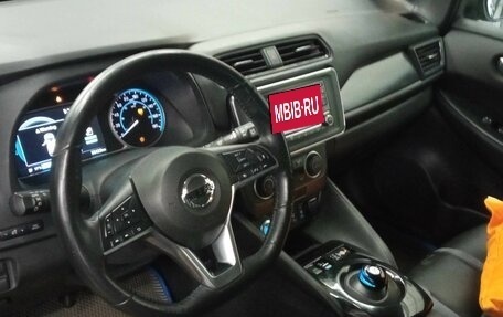 Nissan Leaf II, 2019 год, 1 733 000 рублей, 5 фотография