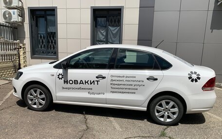 Volkswagen Polo VI (EU Market), 2013 год, 915 000 рублей, 2 фотография
