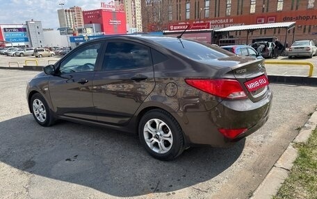 Hyundai Solaris II рестайлинг, 2015 год, 929 000 рублей, 3 фотография