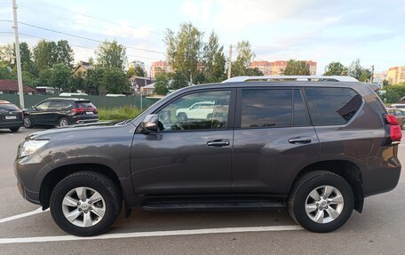 Toyota Land Cruiser Prado 150 рестайлинг 2, 2019 год, 5 200 000 рублей, 2 фотография
