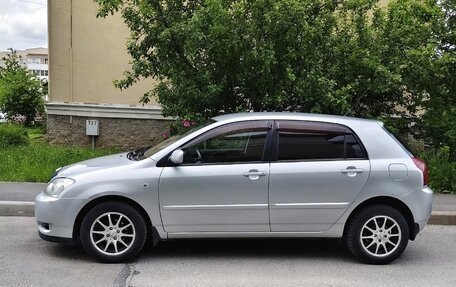 Toyota Corolla, 2004 год, 580 000 рублей, 10 фотография
