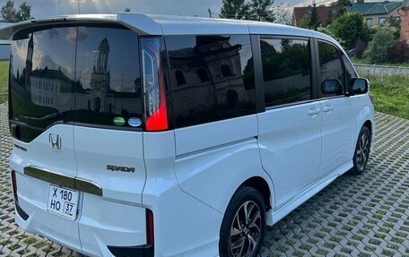 Honda Stepwgn IV, 2020 год, 2 990 000 рублей, 4 фотография
