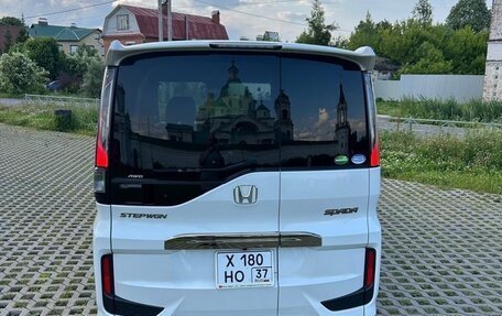 Honda Stepwgn IV, 2020 год, 2 990 000 рублей, 6 фотография