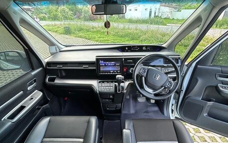 Honda Stepwgn IV, 2020 год, 2 990 000 рублей, 10 фотография