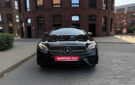 Mercedes-Benz E-Класс, 2018 год, 3 990 000 рублей, 6 фотография