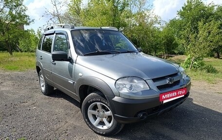 Chevrolet Niva I рестайлинг, 2009 год, 485 000 рублей, 4 фотография