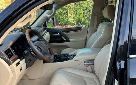 Lexus LX III, 2016 год, 5 000 000 рублей, 6 фотография