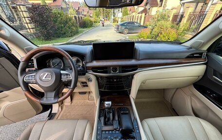 Lexus LX III, 2016 год, 5 000 000 рублей, 12 фотография