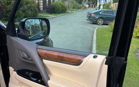 Lexus LX III, 2016 год, 5 000 000 рублей, 18 фотография
