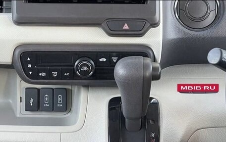 Honda N-BOX II, 2017 год, 840 000 рублей, 13 фотография
