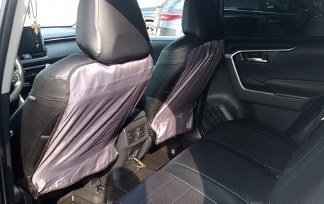 Toyota RAV4, 2020 год, 2 550 000 рублей, 9 фотография