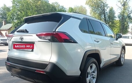 Toyota RAV4, 2020 год, 2 550 000 рублей, 3 фотография