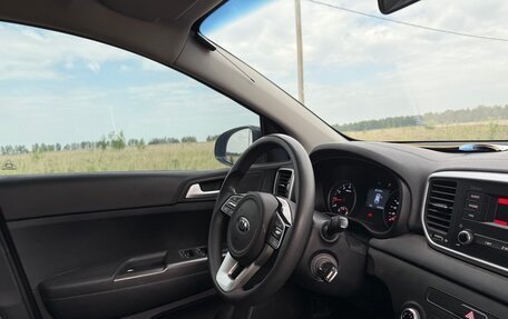 KIA Sportage IV рестайлинг, 2018 год, 2 450 000 рублей, 5 фотография