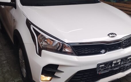 KIA Rio IV, 2021 год, 1 900 000 рублей, 1 фотография