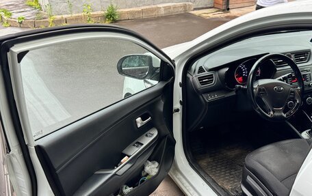 KIA Rio III рестайлинг, 2015 год, 900 000 рублей, 14 фотография