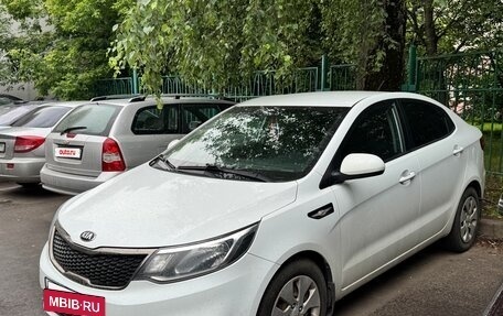 KIA Rio III рестайлинг, 2015 год, 900 000 рублей, 10 фотография
