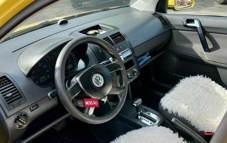 Volkswagen Polo IV рестайлинг, 2005 год, 550 000 рублей, 5 фотография