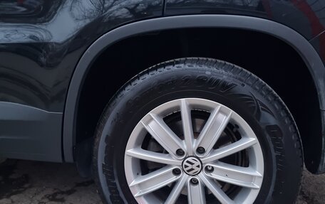 Volkswagen Tiguan I, 2011 год, 920 000 рублей, 2 фотография