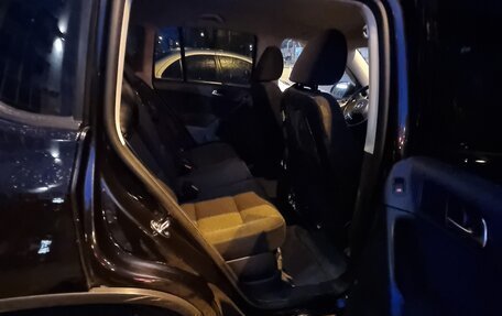Volkswagen Tiguan I, 2011 год, 920 000 рублей, 6 фотография