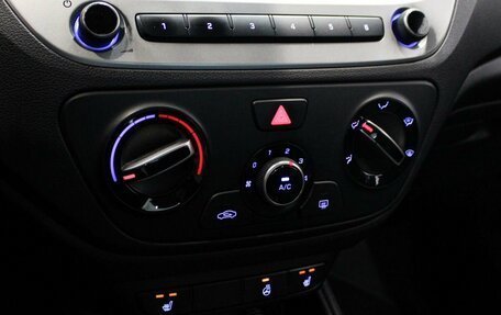 Hyundai Solaris II рестайлинг, 2017 год, 1 249 000 рублей, 14 фотография