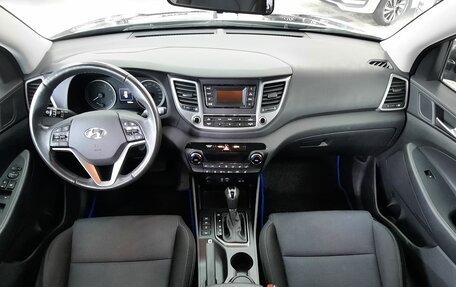 Hyundai Tucson III, 2018 год, 2 200 000 рублей, 10 фотография
