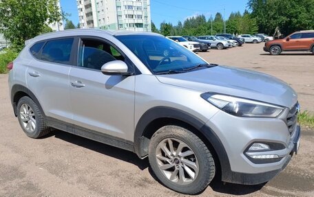 Hyundai Tucson III, 2018 год, 2 000 000 рублей, 10 фотография