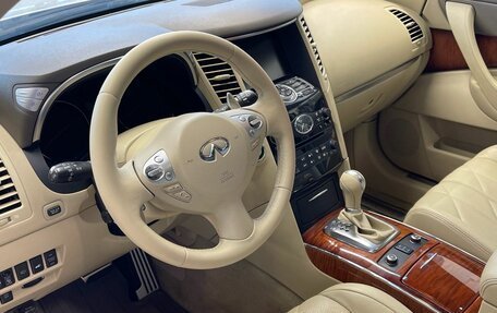 Infiniti FX II, 2011 год, 2 275 900 рублей, 8 фотография