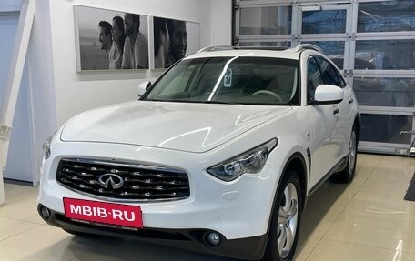 Infiniti FX II, 2011 год, 2 275 900 рублей, 3 фотография