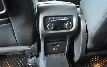 Volkswagen Sharan II, 2015 год, 2 199 000 рублей, 14 фотография