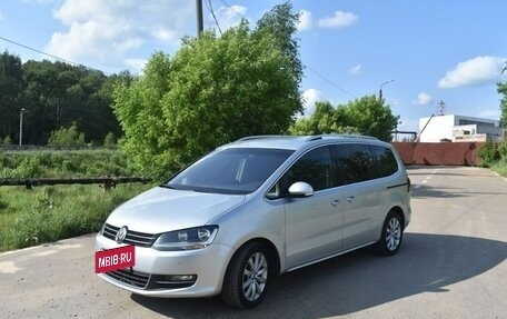 Volkswagen Sharan II, 2015 год, 2 199 000 рублей, 3 фотография