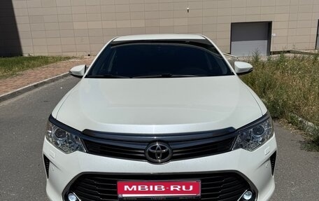 Toyota Camry, 2016 год, 2 200 000 рублей, 2 фотография